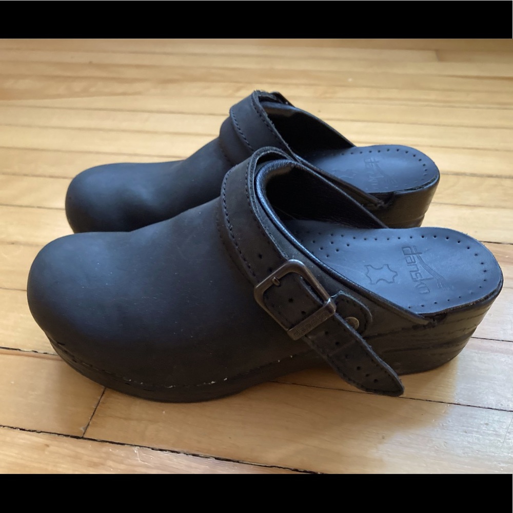 Dansko Ingrid Clog Black Oiled Size 37 (European)